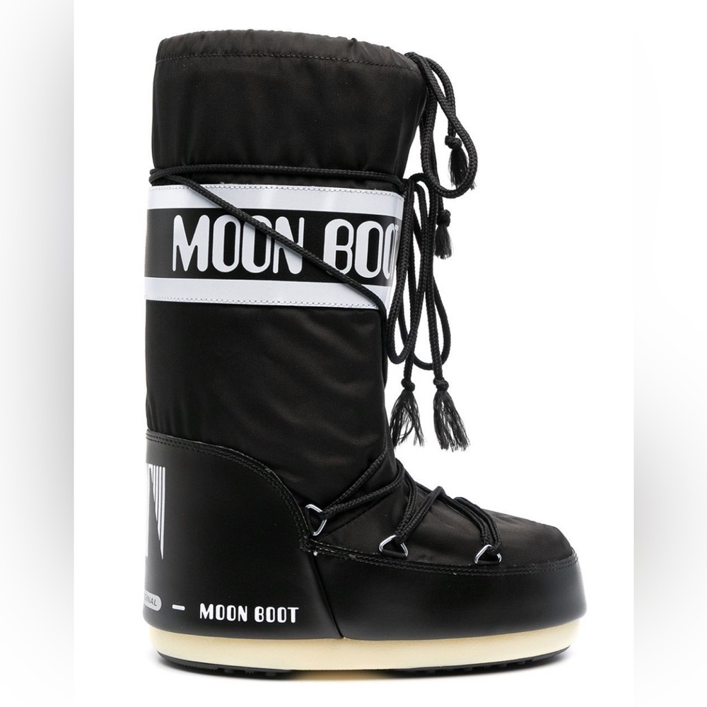 Moon Boot moonboot Icon size 35/38 worn once like new